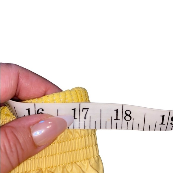 Nike swoosh butter yellow lined running shorts moist wicking sporty athleisure - Picture 8 of 16